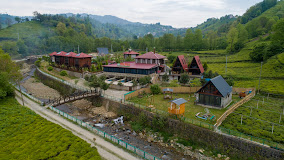 Tiny Retreat Slide 4